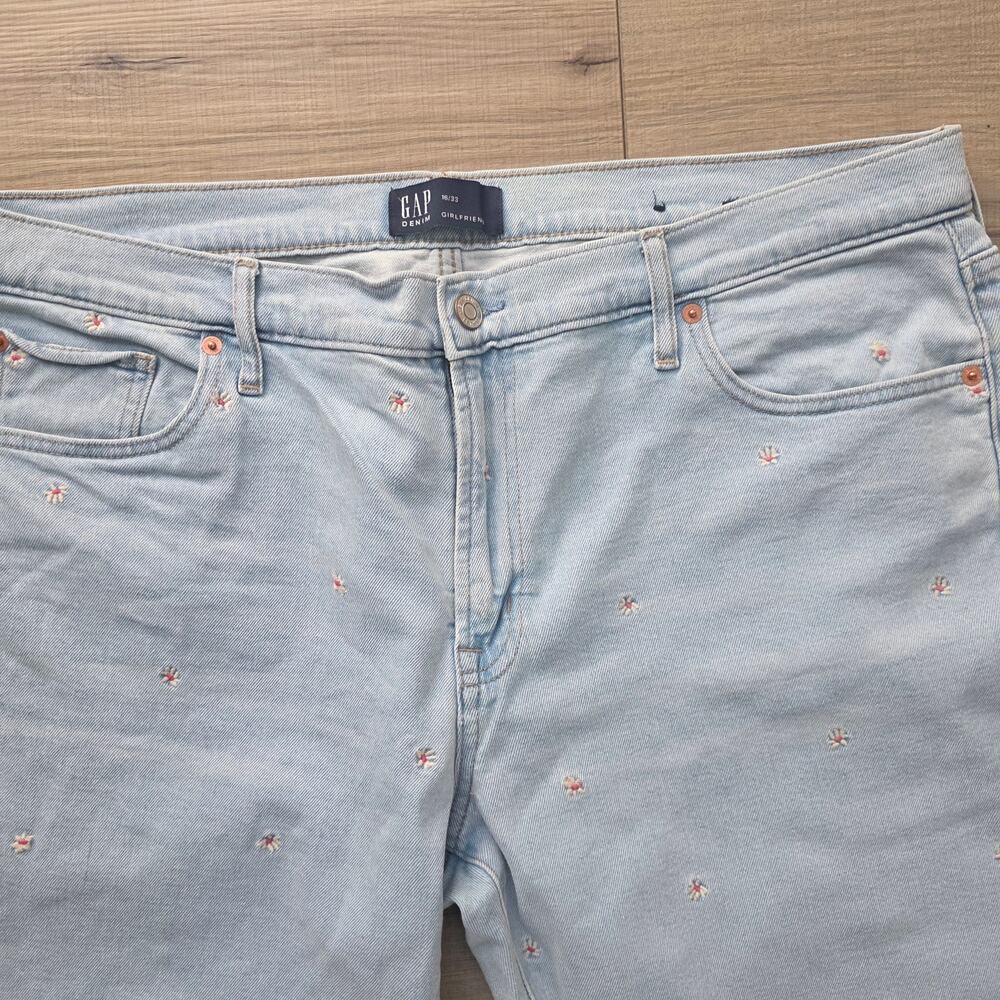 GAP Light Wash Floral Embroidered Girlfriend’s Jeans Women Sz 16/33 - Picture 14 of 14